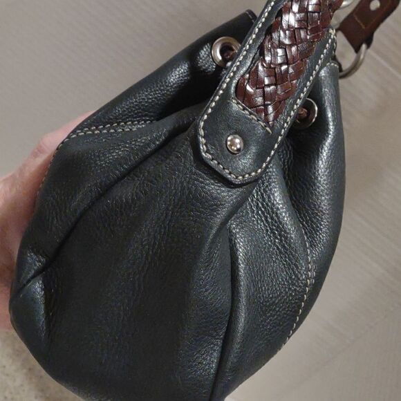 Vintage Fossil Leather Purse.    P1 - Picture 4 of 11